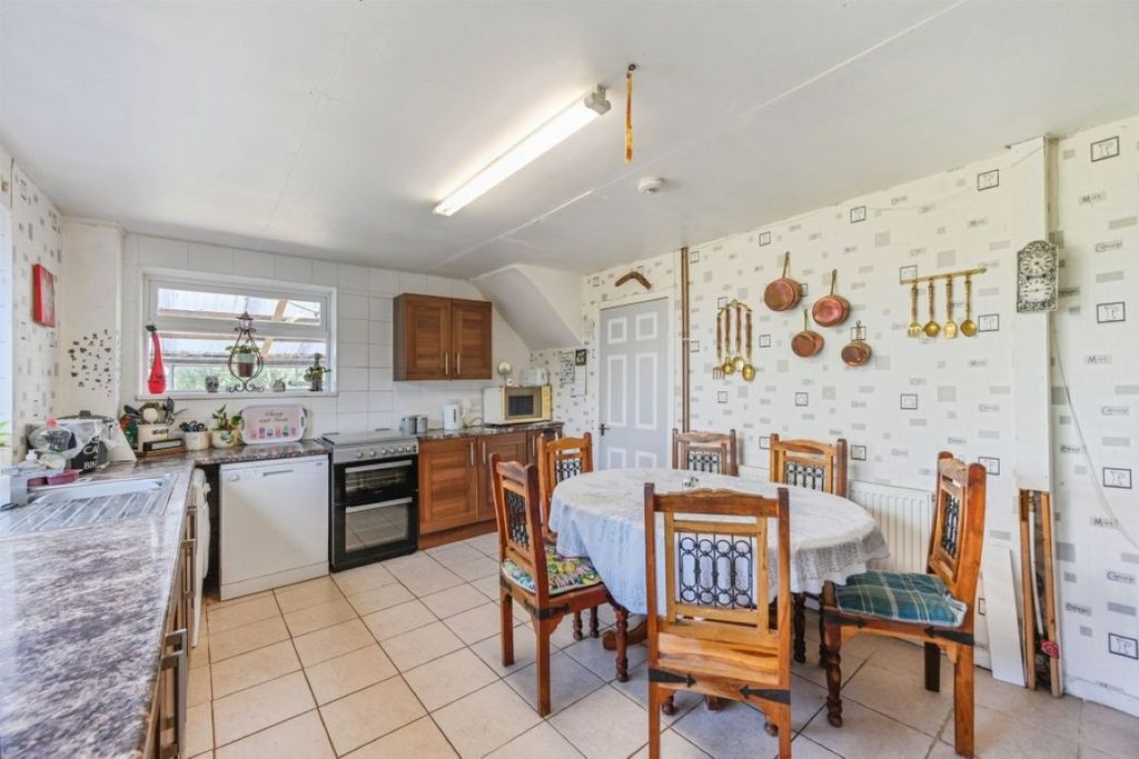 Additional image 5 of 4 bed semi-detached house for saleLeaside Avenue, Rugeley WS15