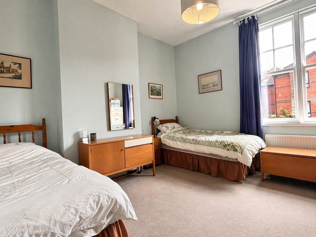 Additional image 3 of 4 bed terraced house for salePortland Road, Clarendon Park, Leicester LE2