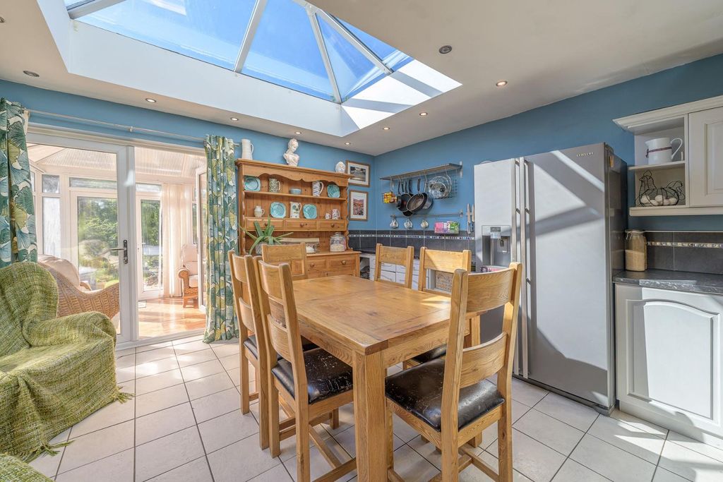 Additional image 7 of 4 bed property for saleSandringham Road, Wombourne, Wolverhampton WV5