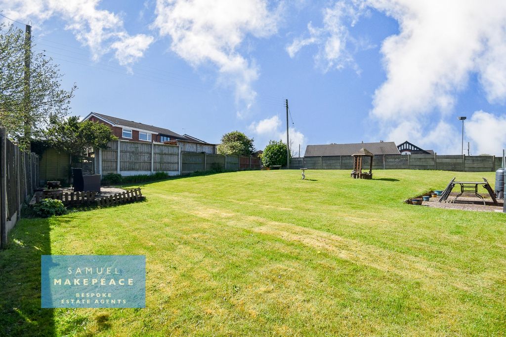 Additional image 2 of 3 bed semi-detached house for saleWhitehill Road, Kidsgrove, Stoke On Trent ST7