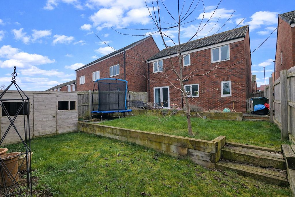 Additional image 4 of 4 bed detached house for salePeacock Gardens, East Leake, Loughborough, Nottinghamshire LE12