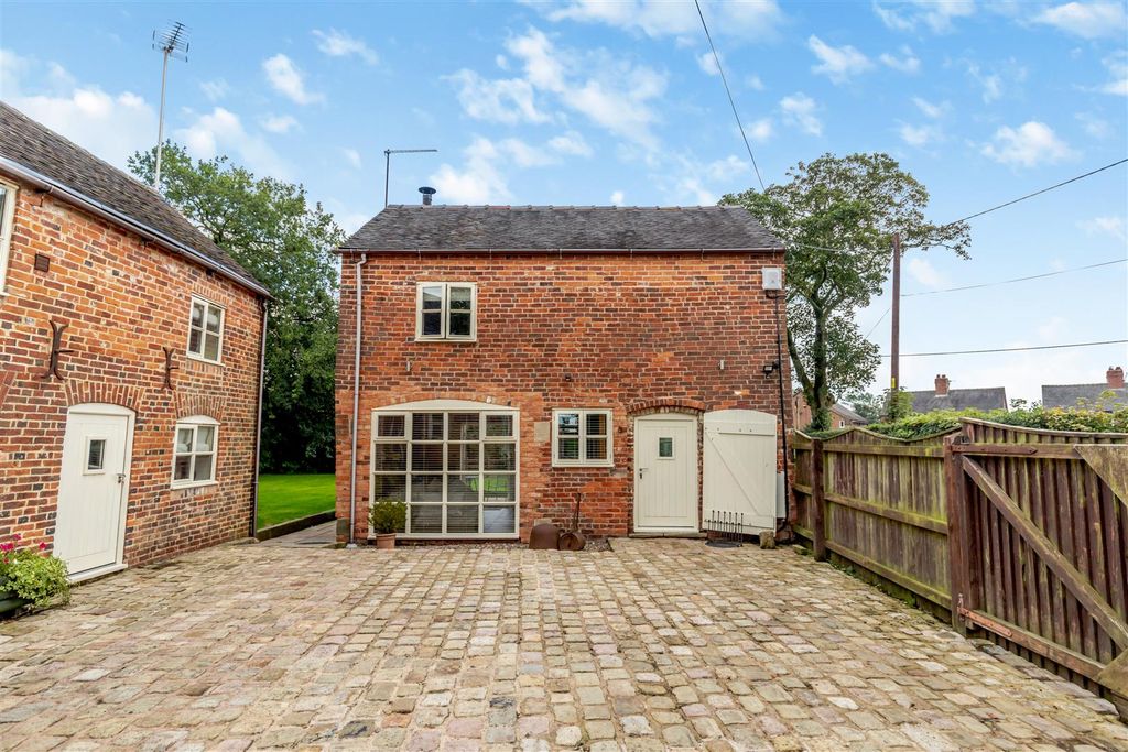 Additional image 32 of 6 bed detached house for saleFlatts Farm, Balaams Lane, Hilderstone, Stone ST15