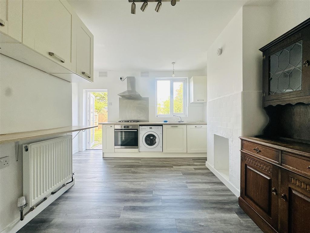 Additional image 3 of 2 bed semi-detached bungalow for saleLoughborough Road, Birstall, Leicester LE4