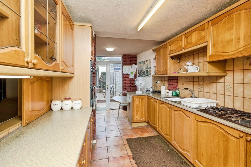 Additional image 8 of 3 bed detached house for saleLovatt Close, Stretton, Burton-On-Trent, Staffordshire DE13