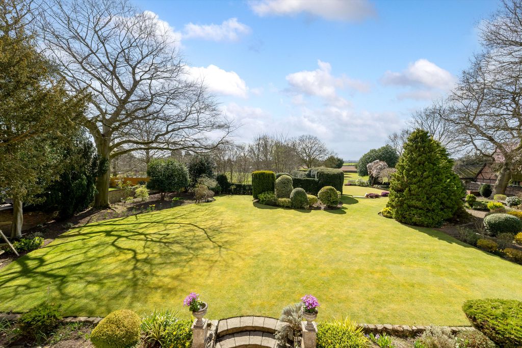 Additional image 13 of 7 bed detached house for saleSeisdon Road, Trysull, Wolverhampton WV5