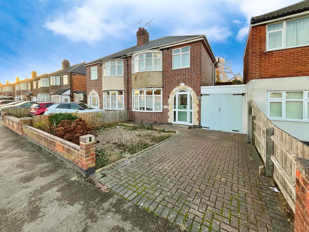 3 bed semi-detached house for saleNarborough Road South, Leicester, Leicestershire LE3