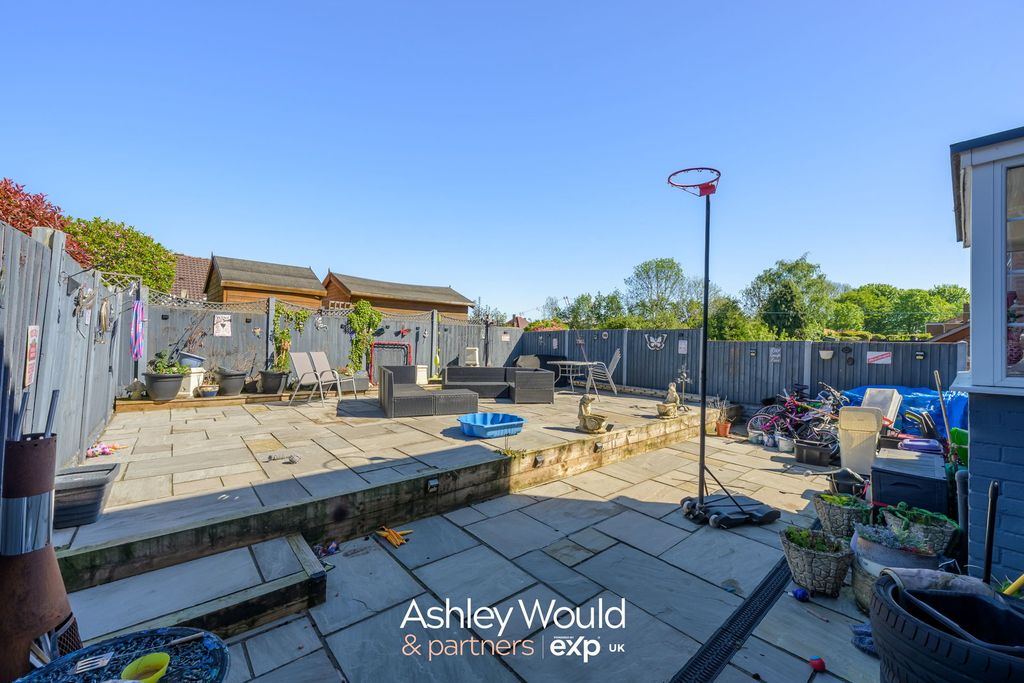 Additional image 13 of 3 bed semi-detached house for saleWindmill Grove, Kingswinford DY6