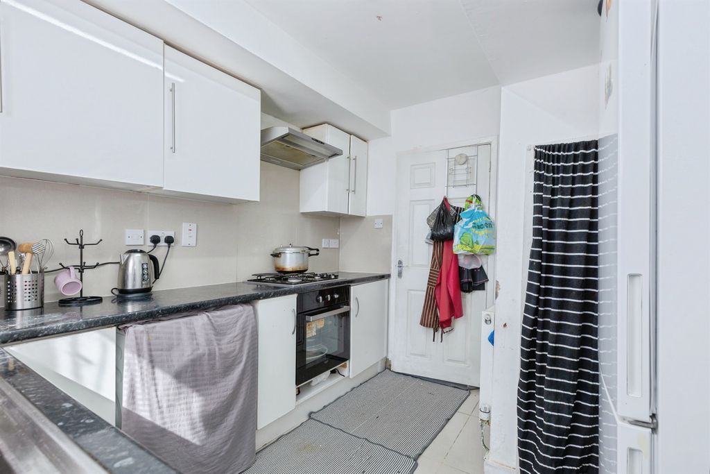 Additional image 3 of 3 bed semi-detached house for saleSwannington Road, Leicester LE3