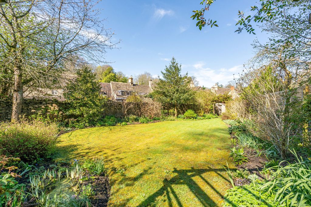 4 bed cottage for saleWaterside, Castle Combe SN14 photo 5