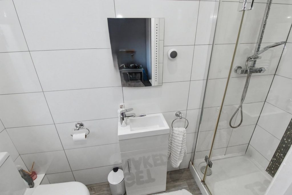 Additional image 13 of 4 bed detached house for saleLittle Glen Road, Glen Parva, Leicester LE2