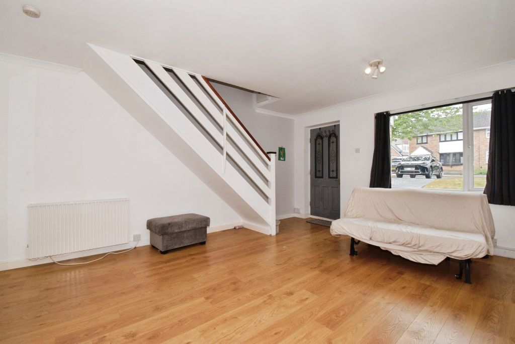 Additional image 3 of 4 bed semi-detached house for saleLamport Close, Wigston, Leicestershire LE18