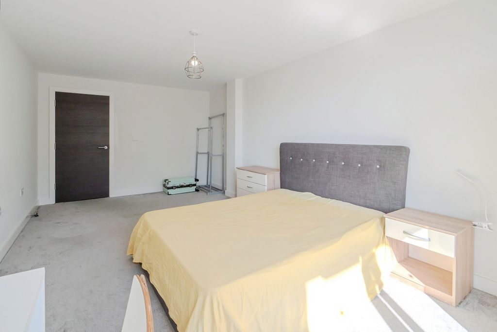 Additional image 8 of 2 bed flat for saleCharles Street, Leicester, Leicestershire LE1