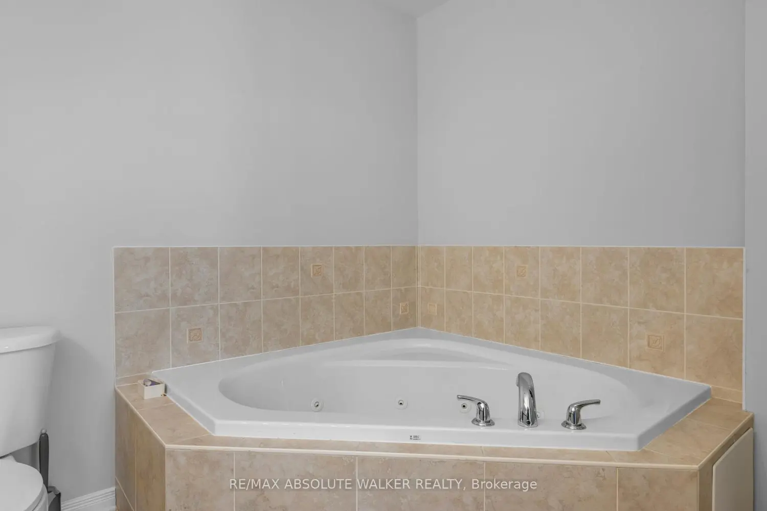 Additional image 7 of 2351 Glandriel Crescent