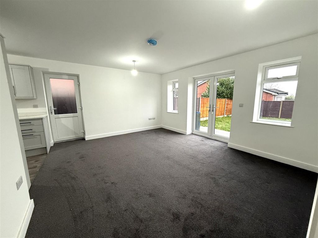 Additional image 4 of 2 bed detached bungalow for saleAshtree Court, Cemetery Road, Cannock WS11