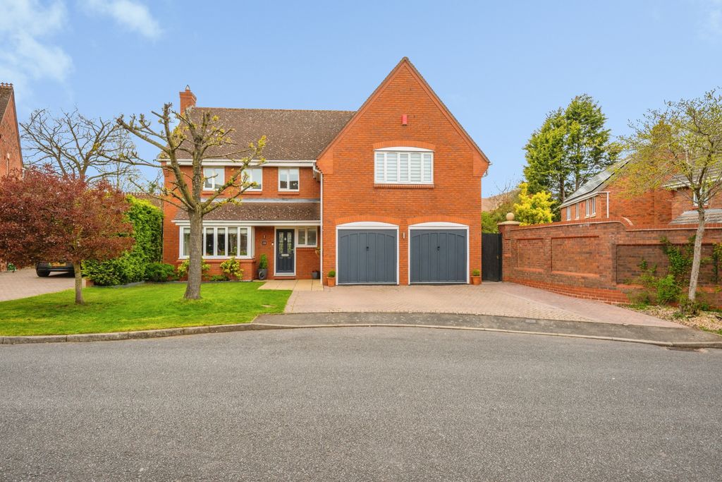 5 bed detached house for saleEdwards Farm Road, Fradley WS13