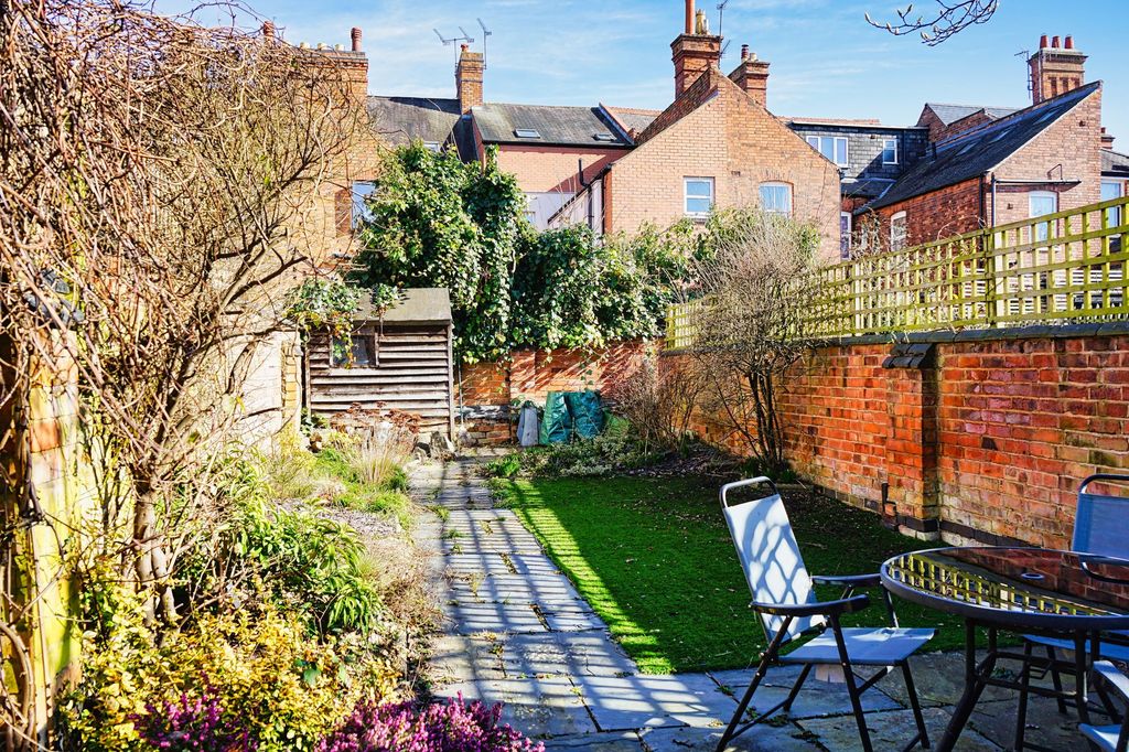 Additional image 2 of 3 bed terraced house for salePortland Road, Clarendon Park, Leicester LE2
