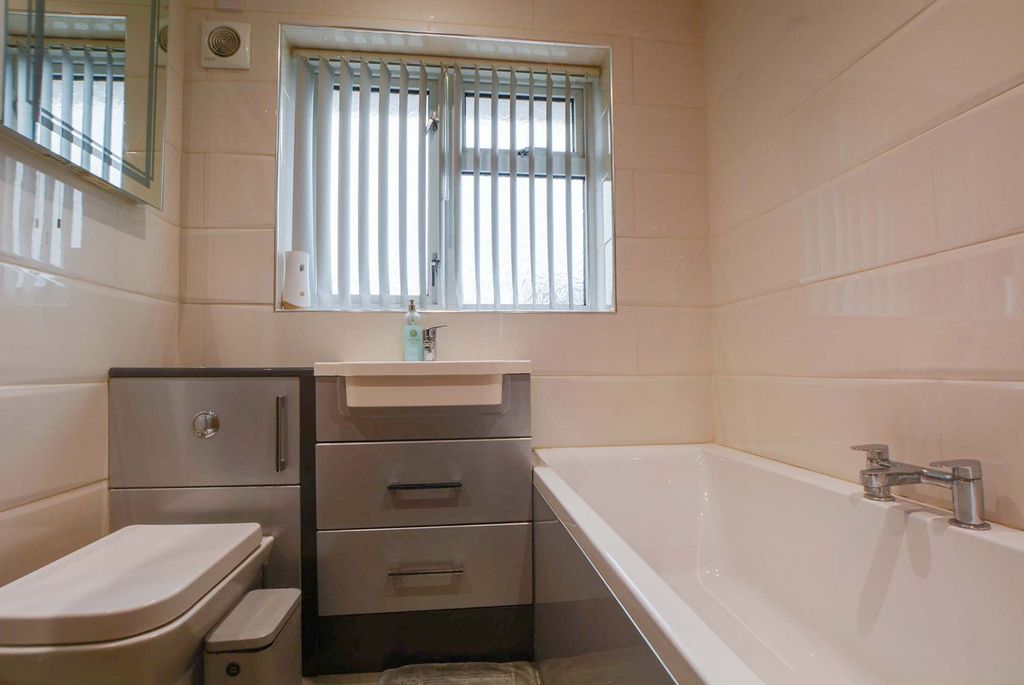 Additional image 19 of 3 bed semi-detached house for saleWinslow Drive, Wigston, Leicester LE18