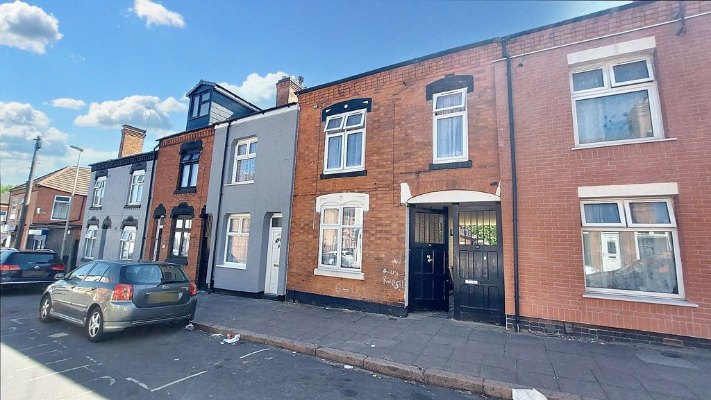 5 bed terraced house for saleMaynard Road, Leicester LE2