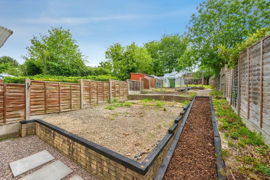 Additional image 20 of 3 bed semi-detached house for saleRidgewood Rise, Tamworth, Staffordshire B77