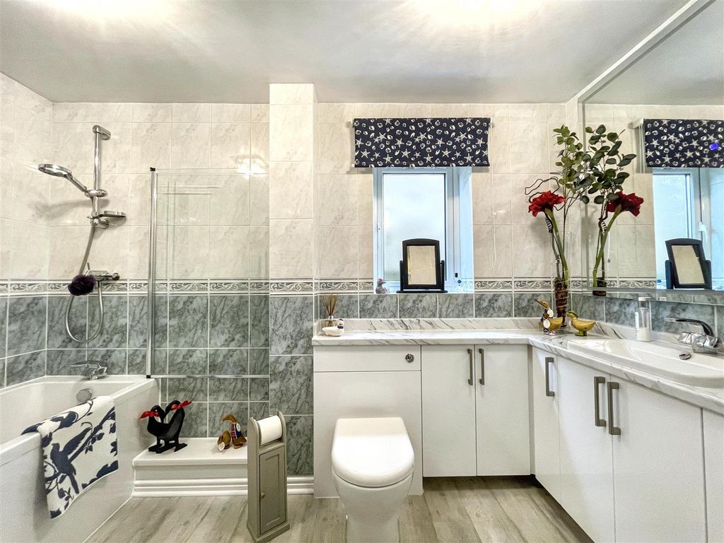 Additional image 18 of 4 bed chalet for salePorters Lane, Easton On The Hill, Stamford PE9