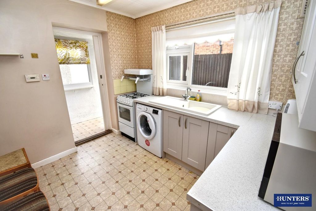 Additional image 2 of 2 bed semi-detached bungalow for saleDorset Avenue, Wigston LE18