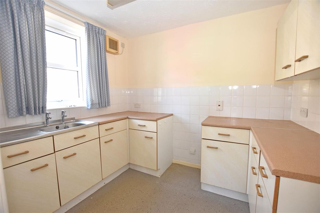 1 bed flat for saleSalisbury Road, Bath BA1 photo 5