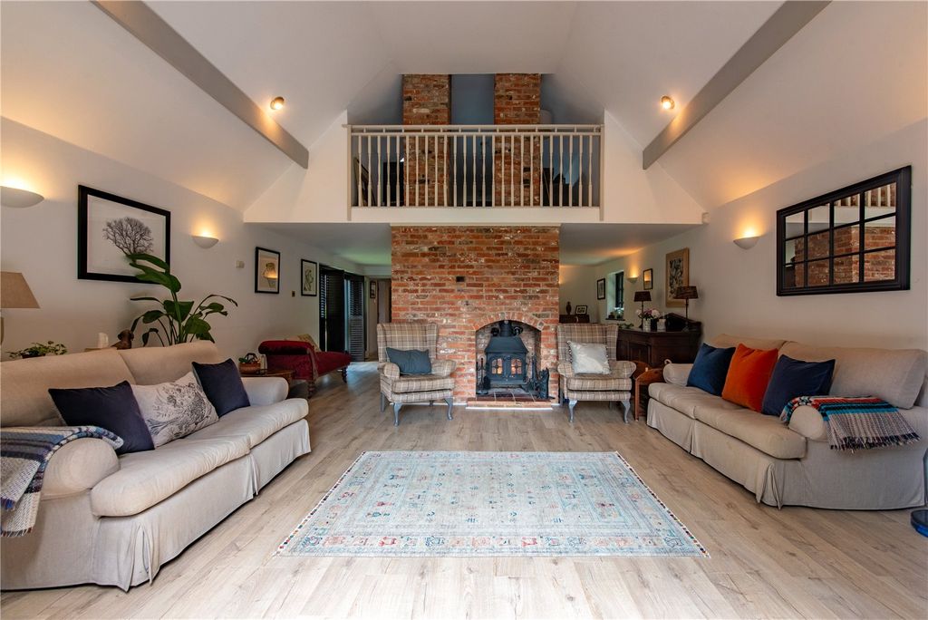 Additional image 7 of 4 bed detached house for saleOld Battens Barn, Ermin Street, Lambourn Woodlands, Hungerford RG17