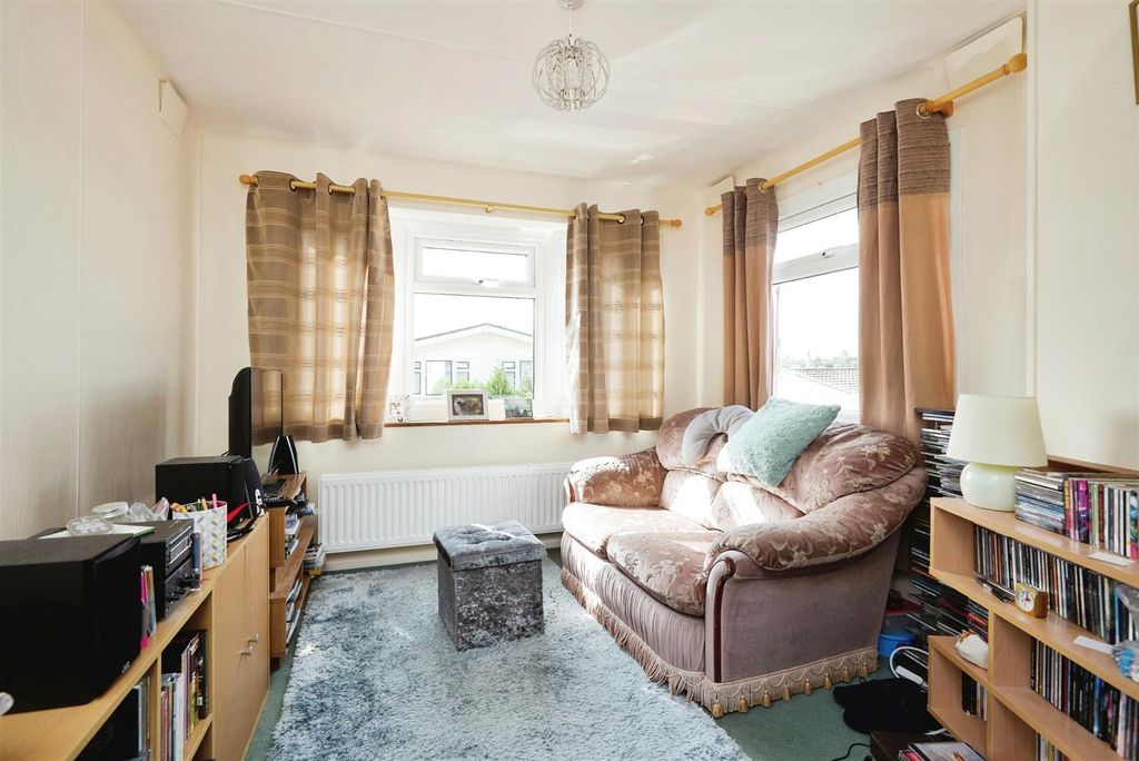 Additional image 8 of 1 bed mobile/park home for saleHolders Road, Amesbury, Salisbury SP4