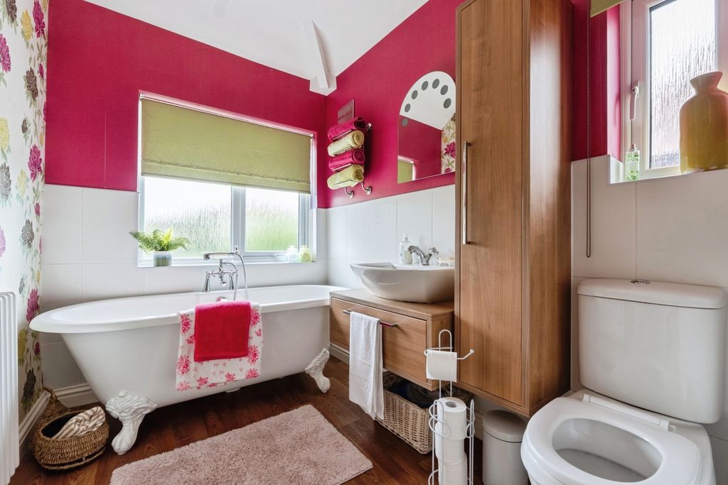 Additional image 18 of 3 bed semi-detached house for saleCliffwood Avenue, Birstall, Leicester, Leicestershire LE4