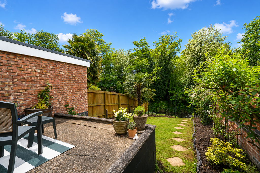 Additional image 2 of 4 bed terraced house for saleAylestone Road, Leicester, Leicestershire LE2