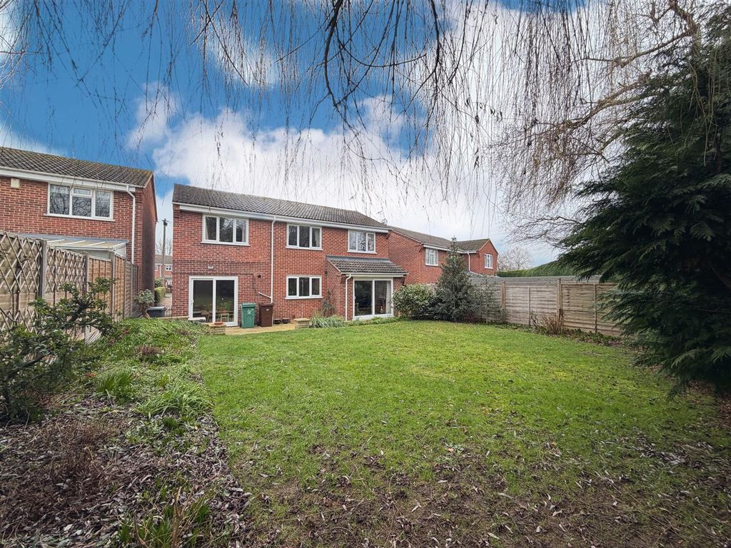 Additional image 21 of 5 bed detached house for saleStewart Drive, Loughborough LE11