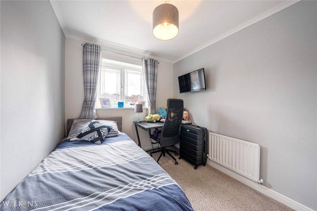 Additional image 24 of 4 bed detached house for saleLakeland Drive, Wilnecote, Tamworth, Staffordshire B77