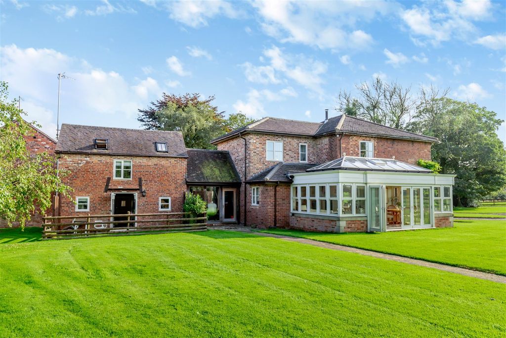 Additional image 19 of 6 bed detached house for saleFlatts Farm, Balaams Lane, Hilderstone, Stone ST15