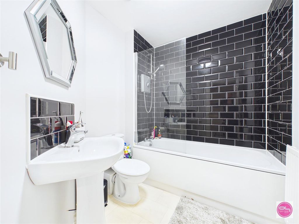 Additional image 23 of 3 bed detached house for saleCascade Close, Burton-On-Trent DE14