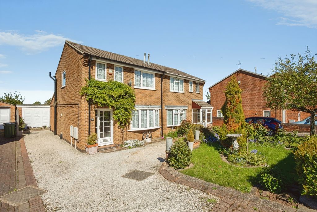 3 bed semi-detached house for saleFrancis Drive, Loughborough, Leicestershire LE11