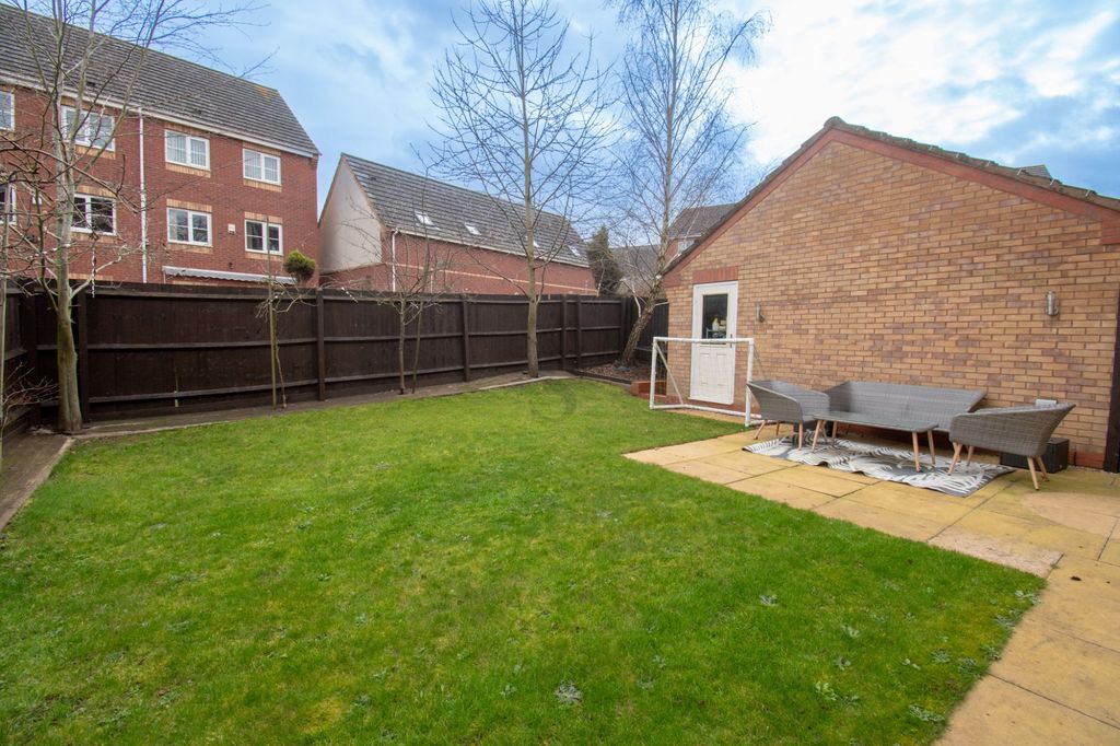 Additional image 15 of 4 bed detached house for saleSaxthorpe Road, Hamilton LE5