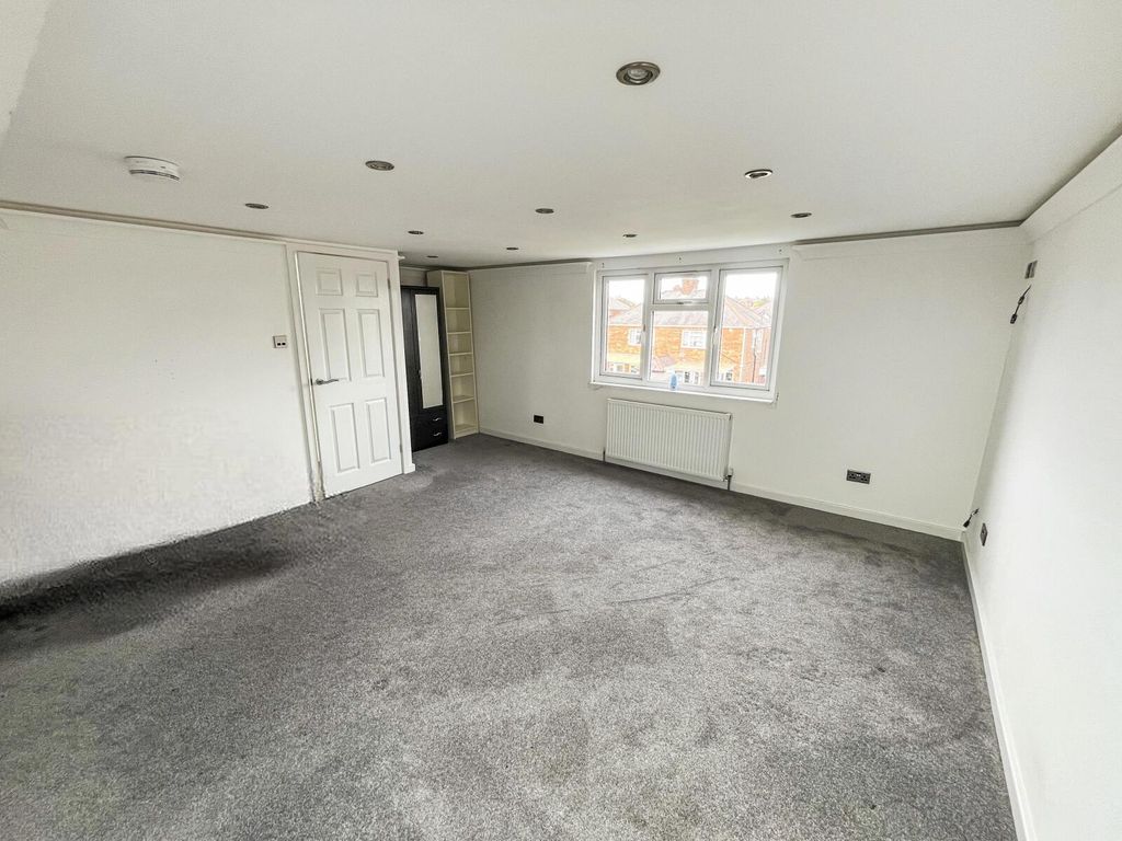 Additional image 9 of 4 bed semi-detached house for saleGlenfield Road, Leicester, Leicestershire LE3