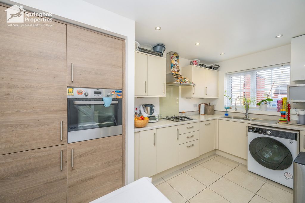 Additional image 4 of 3 bed semi-detached house for saleLakin Lane, Fradley, Lichfield, Staffordshire WS13