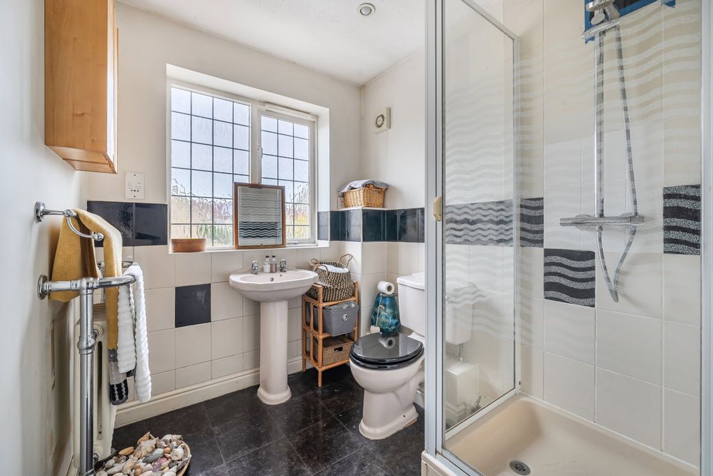 Additional image 11 of 4 bed detached house for saleRiverside Drive, Monkton Park, Chippenham SN15