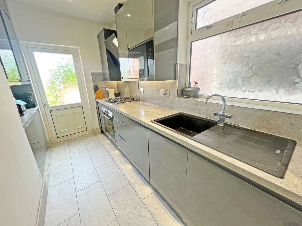 Additional image 9 of 3 bed semi-detached house for saleShetland Road, Leicester, Leicestershire LE4