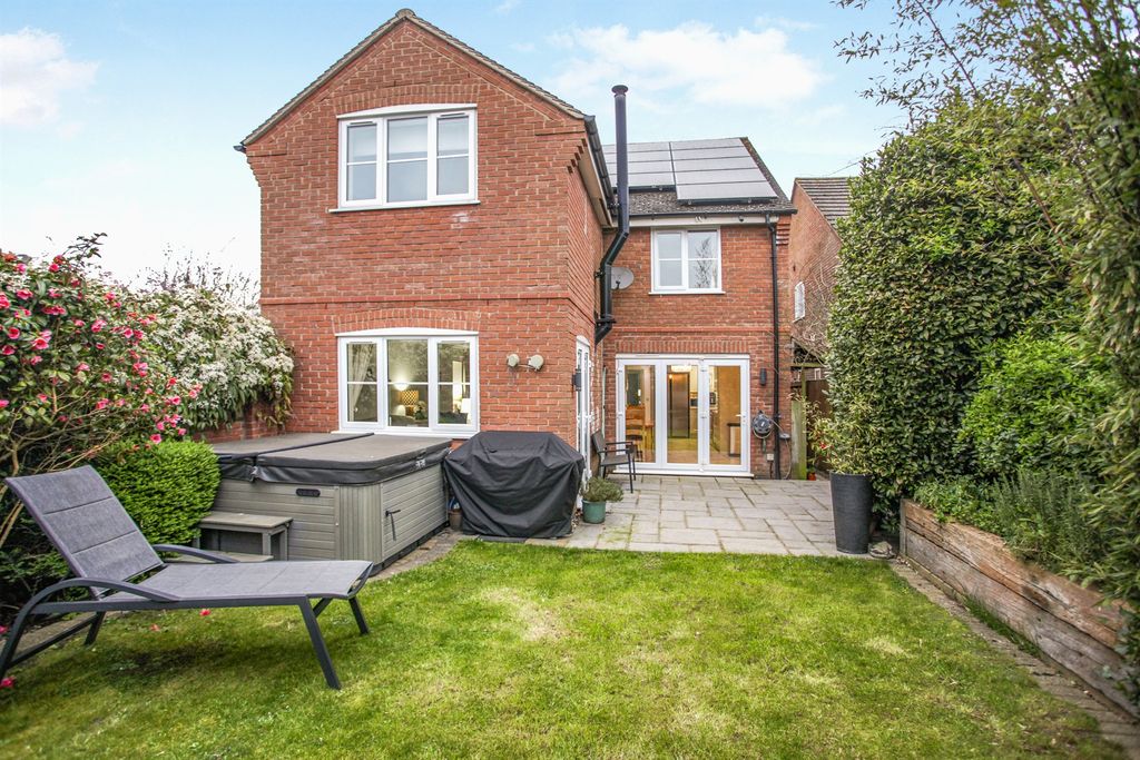Additional image 3 of 5 bed detached house for saleCherry Tree Close, Husbands Bosworth, Lutterworth LE17