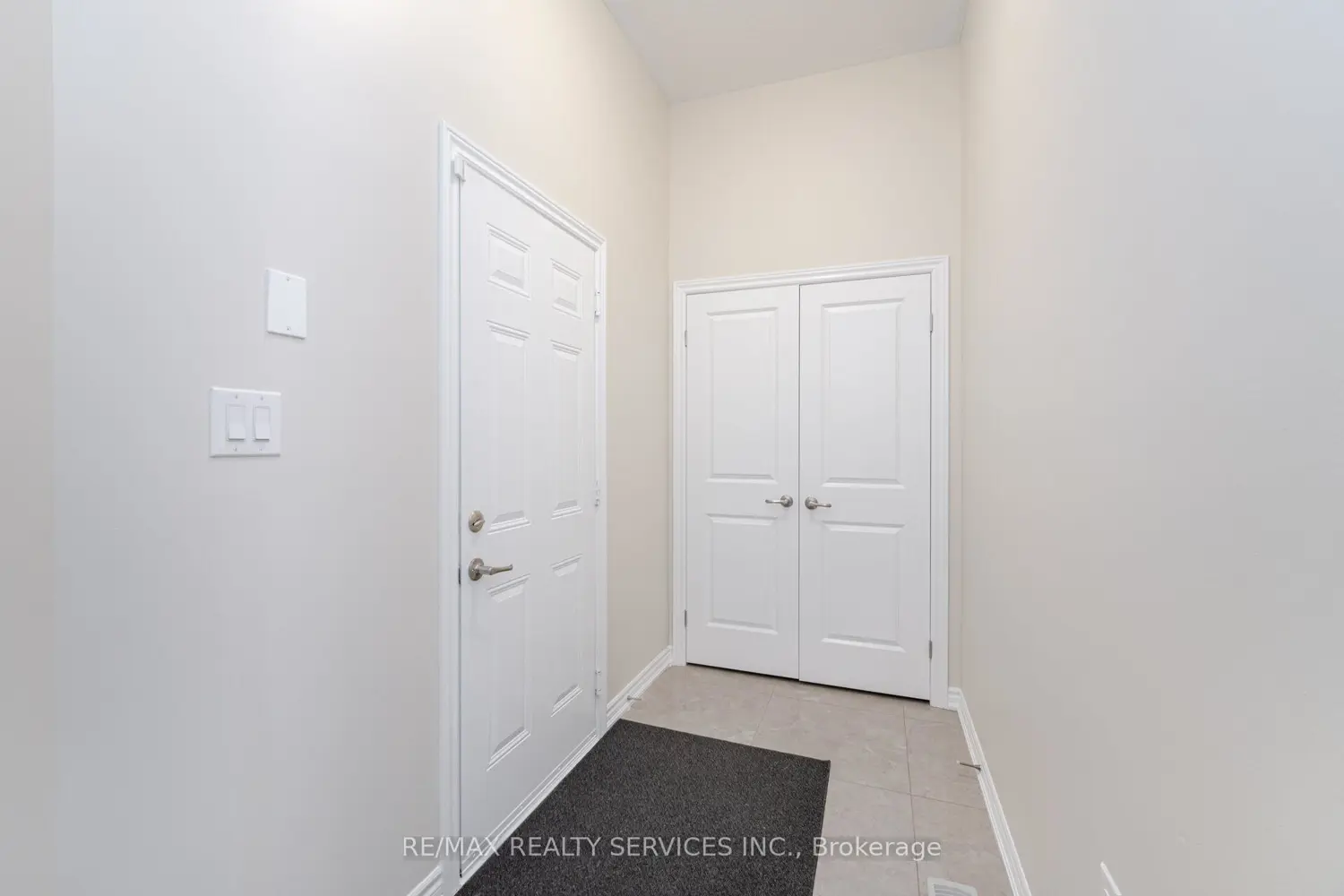 Additional image 18 of 37 Pace Avenue