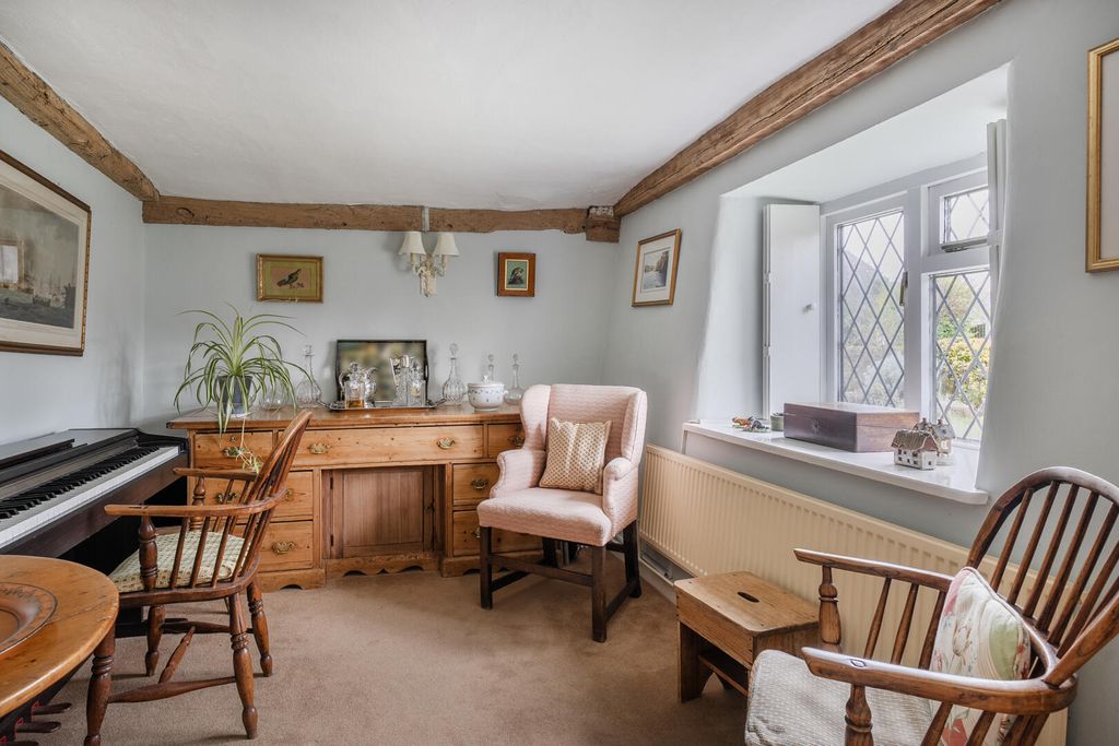 3 bed detached house for saleBulkington, Devizes SN10 photo 5