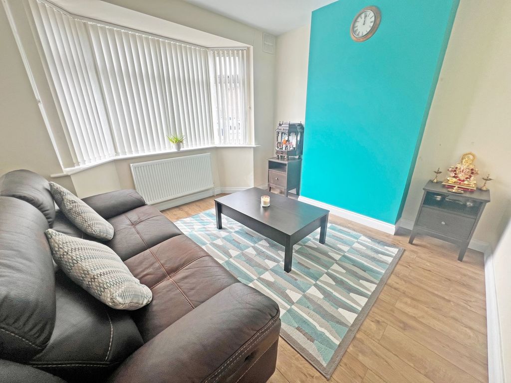Additional image 3 of 3 bed semi-detached house for saleShetland Road, Leicester, Leicestershire LE4