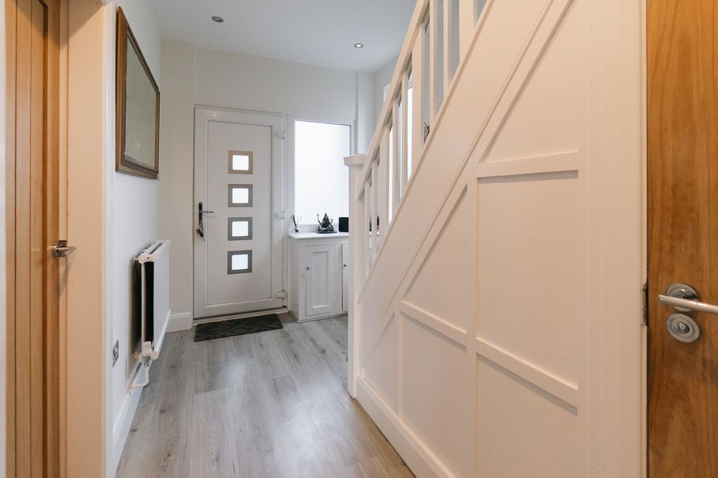 Additional image 2 of 3 bed semi-detached house for saleGroby Road, Leicester LE3