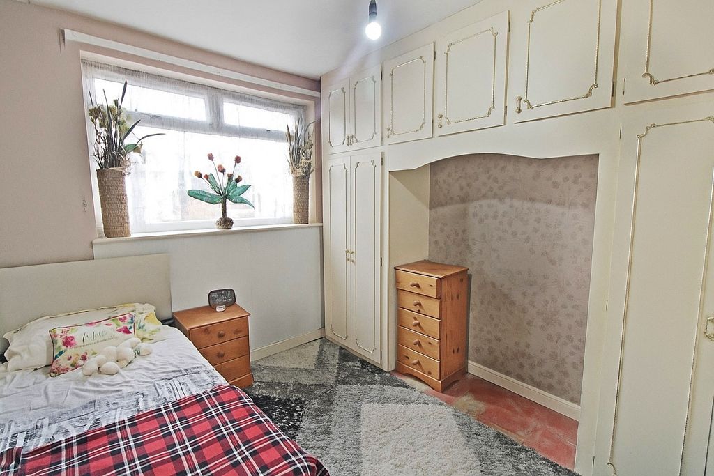 Additional image 8 of 3 bed semi-detached house for saleOcean Road, Thurnby Lodge, Leicester LE5