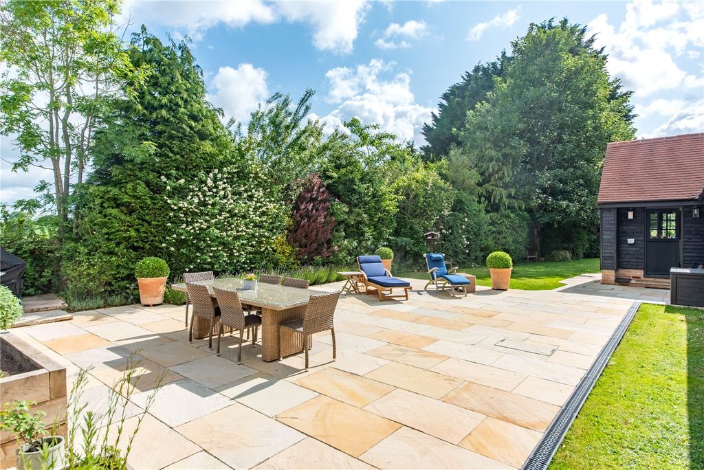 Additional image 20 of 4 bed detached house for saleOld Battens Barn, Ermin Street, Lambourn Woodlands, Hungerford RG17