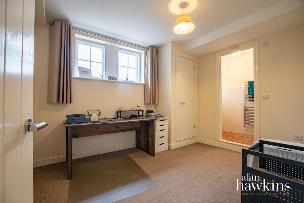 Additional image 13 of 2 bed flat for saleDaisy Brook, Royal Wootton Bassett SN4