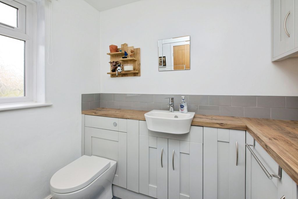 Additional image 5 of 3 bed semi-detached house for saleHolme Close, Hatton DE65