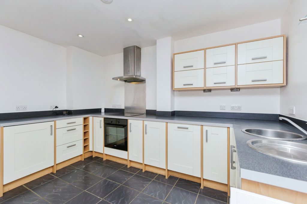 Additional image 9 of 2 bed flat for saleWimbledon Street, Leicester, Leicestershire LE1